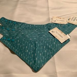 Bibby bubby dog bandanas 8x10 and 10x 16. 2 for 10.00